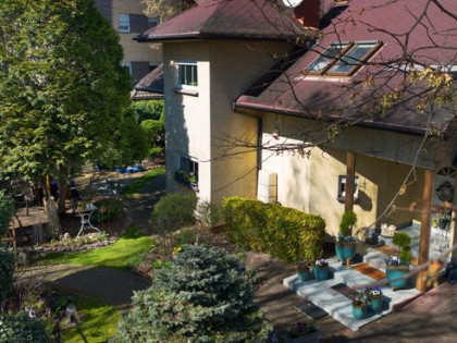 Piękny wolnostojący dom z wymarzonym ogrodem