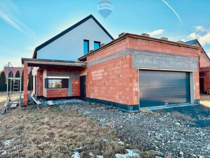 Nowoczesny dom z garażem – Czarków, gm. Pszczyna