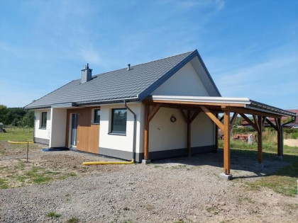 Energooszczędny dom parterowy w Budach Głogowskich