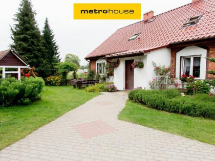 Dom z dużą działką i garażem !