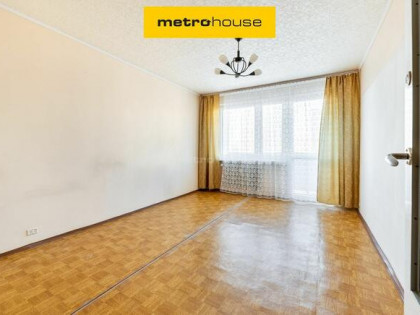 Trzy rozkładowe pokoje z kuchnią na blisko 52m2