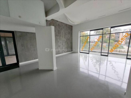 Lokal usługowy z witryną ul. 1 Maja