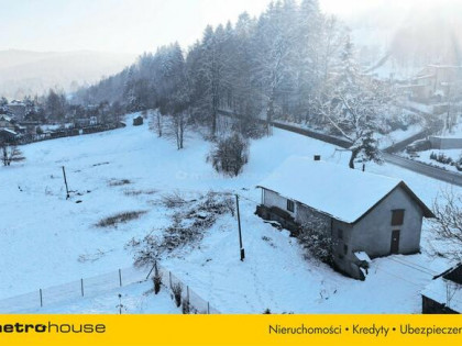 Stary dom siedlisko wśród gór z działkami 60 arów.