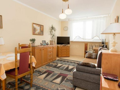 Dwupokojowe mieszkanie na 2 piętrze