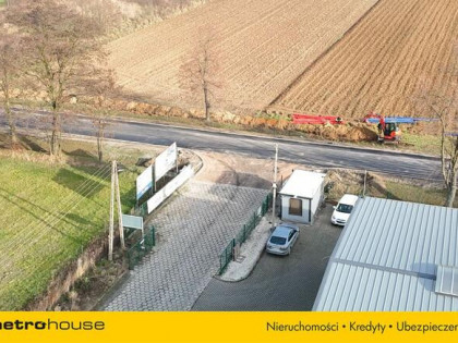 Dwie hale produkcyjno-magazynowe przy DK 801