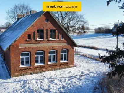 Oryginalny dom na dużej działce