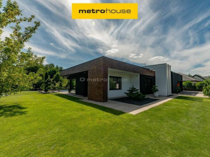 Luksusowy umeblowany dom z basenem w Rąbieniu AB