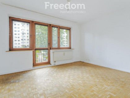 Mieszkanie z balkonem, do remontu