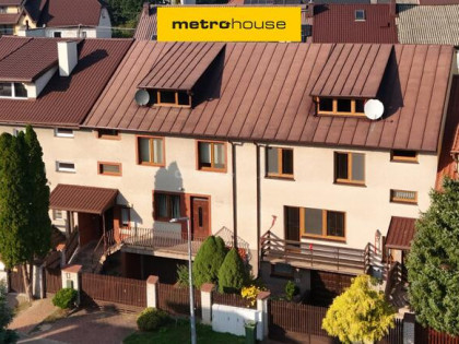 Dom w cichej części miasta