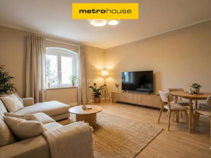 Słoneczny bliźniak na działce aż 1200 m²!