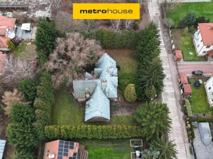 Dom z potencjałem na działce 1490 m2 w Sulejówku