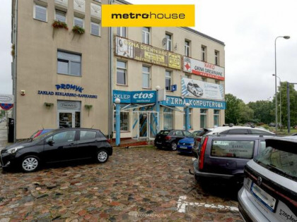 Lokal w centrum miasta w ruchliwej lokalizacji.