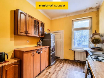 Przestronne mieszkanie z doskonałą komunikacją