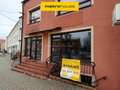 Na wynajem lokal handlowo-usługowy w Lidzbarku.