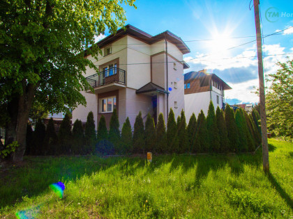 Dom z garażem i przestrzenią usługową | Wygoda