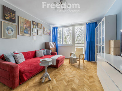 Ciche mieszkanie, róg Niskiej / Jana Pawła II