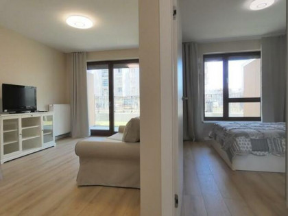 2 pokoje z miejscem w garażu- Białej Floty 4A