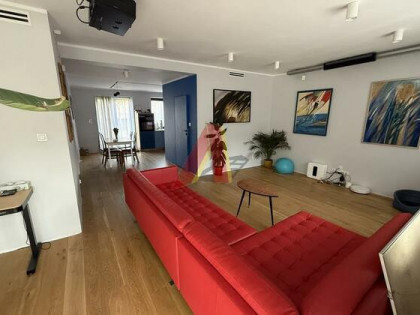 Dom Kraków Krowodrza, Wola Justowska, Królowej Jadwigi