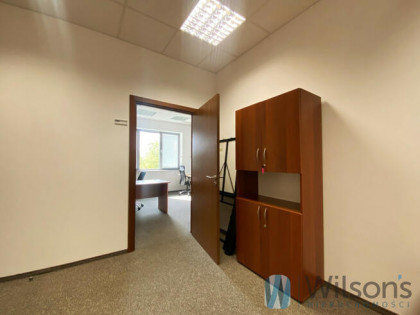 Lokal użytkowy Warszawa gm. Włochy, Serwituty