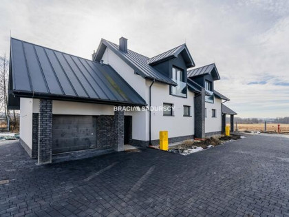 Dom Wielka Wieś Modlniczka, Modlniczka, Willowa