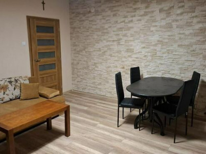 Mieszkanie - 2 pokoje plus kuchnia do wynajęcia