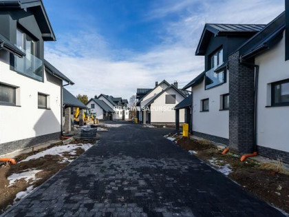 Dom Wielka Wieś Modlniczka, Modlniczka, Willowa