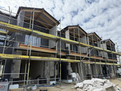 Nowoczesny szereg z widokiem na jezioro | Straszyn