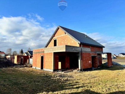 Nowoczesny dom z garażem – Czarków, gm. Pszczyna