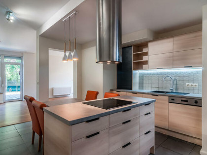 Bezrzecze, dom w zabudowie szereg. 4pok, 164 m2