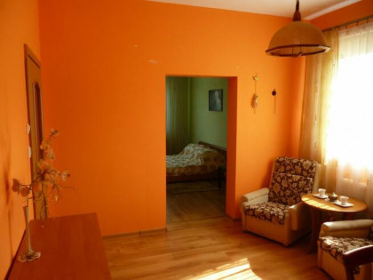 Wynajmę 2 pokoje w cenie 1