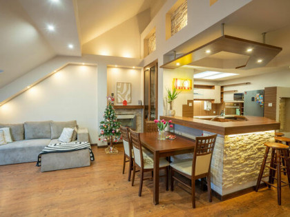 Dwupoziomowe z antresolą Nowe Miasto *