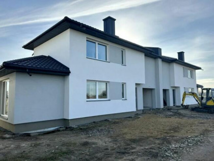 Dom na Rembelszczyźnie w pięknym otoczeniu natury