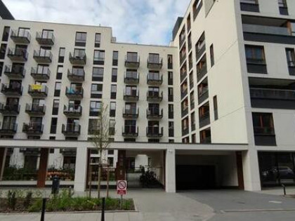 2 pokoje z ogródkiem i garażem