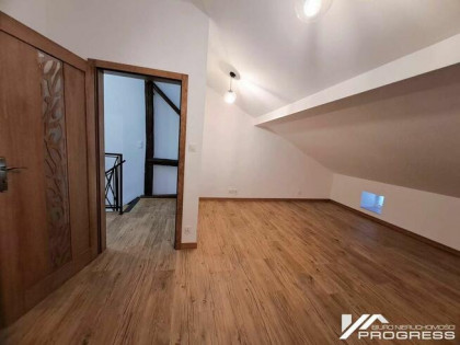 Nowoczesny apartament dwupoziomowy 160m2 do wynajęcia