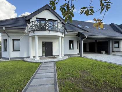 Dom premium z ogrodem i basenem.