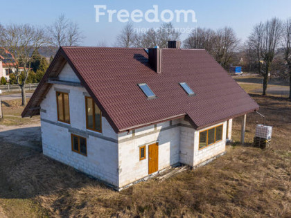 Dom w stanie surowym zamkniętym, Księży Dwór