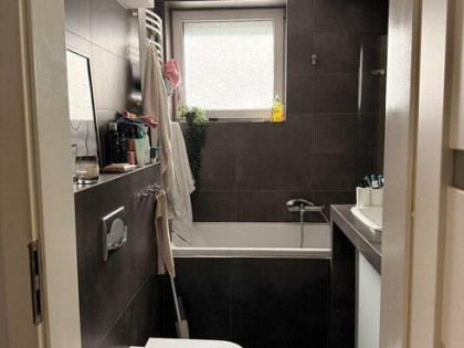 Wynajmę kawalerke na os.7 Życzeń