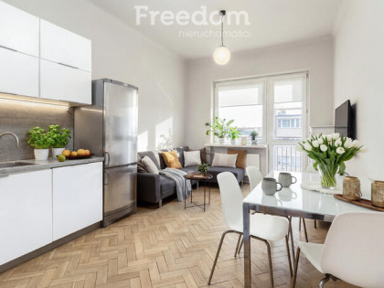 Mieszkanie w kamienicy w sercu Starego Mokotowa