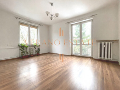 2 Pokoje | Kamienica | Piwnica 12 m² | PKP 1 km