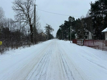 Działka 1,46 ha w Błędnicy – budowlano-leśna, media przy dzi