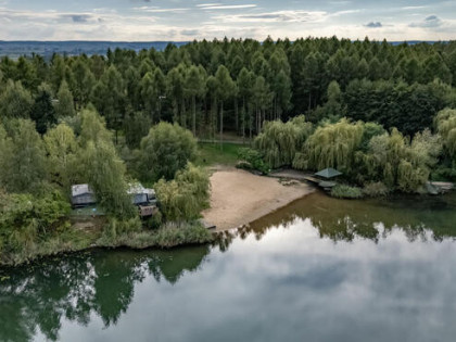 Nieruchomość pod hotelarstwo lub cel prywatny.