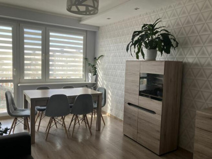 Sprzedam mieszkanie 4 pokojowe na Zazamczu