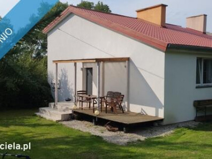 Dom w zabudowie szeregowej nad jeziorem Sasiny