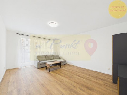 2 pokoje na os. Majowym w budynku z cegły