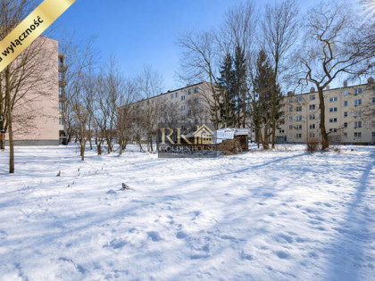 Działka inwestycyjna 1632 m² |  Pełne media |