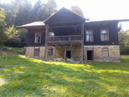 Sprzedam leśniczówkę