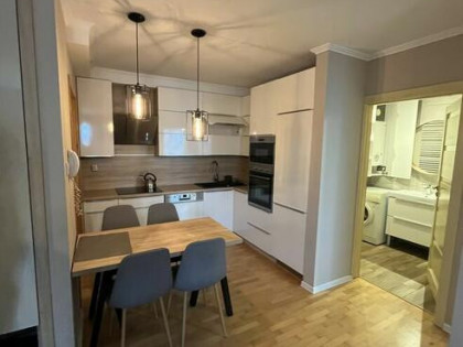 Na sprzedaż nowoczesne 2-pokojowe mieszkanie z klimatyzacją