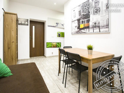 Śródmieście, 2 niezależne pokoje, balkon, od kwiet