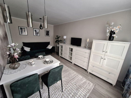 Komfortowe mieszkanie po całkowitym remoncie - PARTER!!!