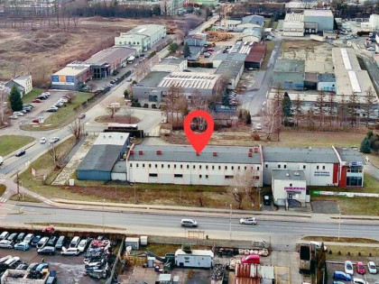 Wjazd z DK, magazyn, biura, TIR, S1-800m